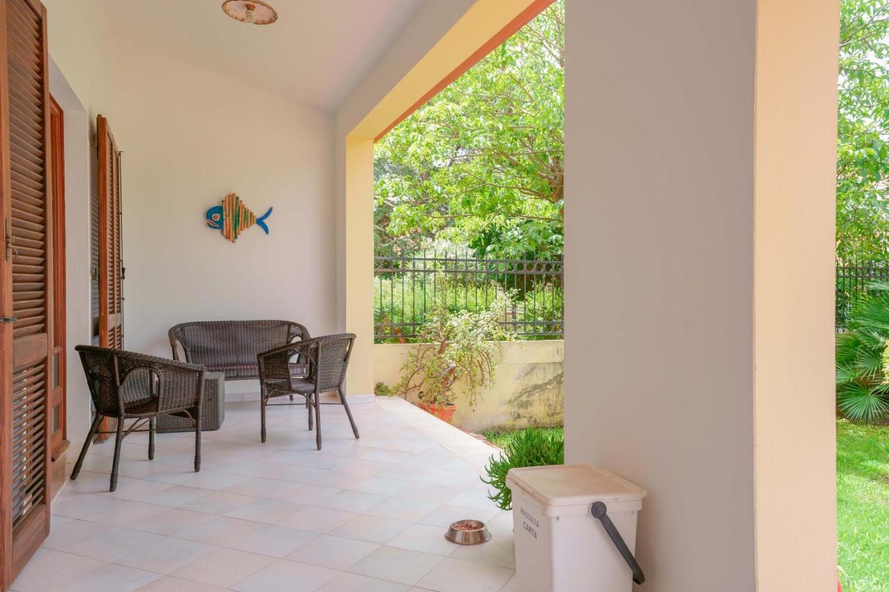 S'Apposentu Affittacamere Pula Exterior foto